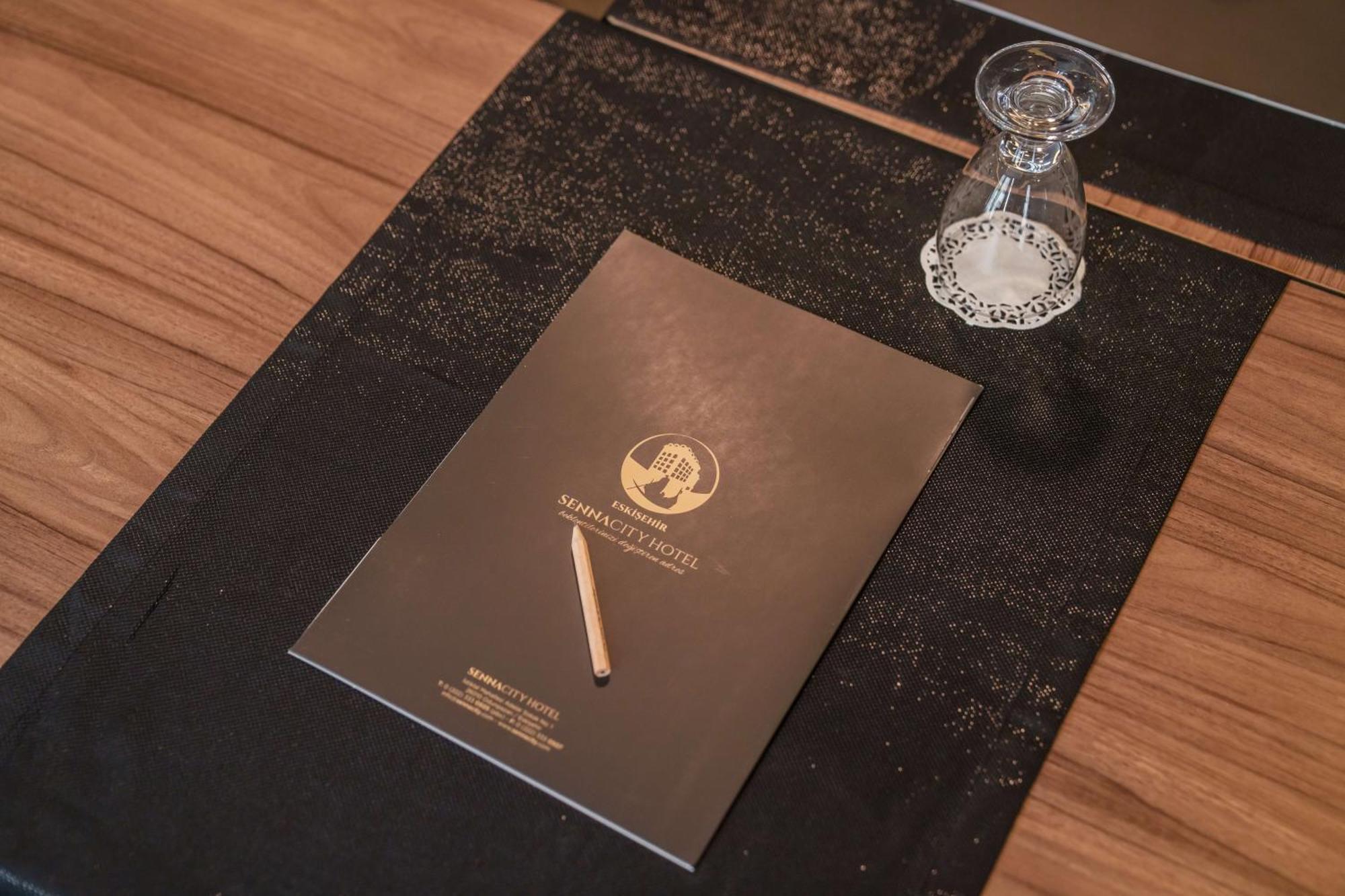 Sennacity Hotel Eskisehir Bagian luar foto