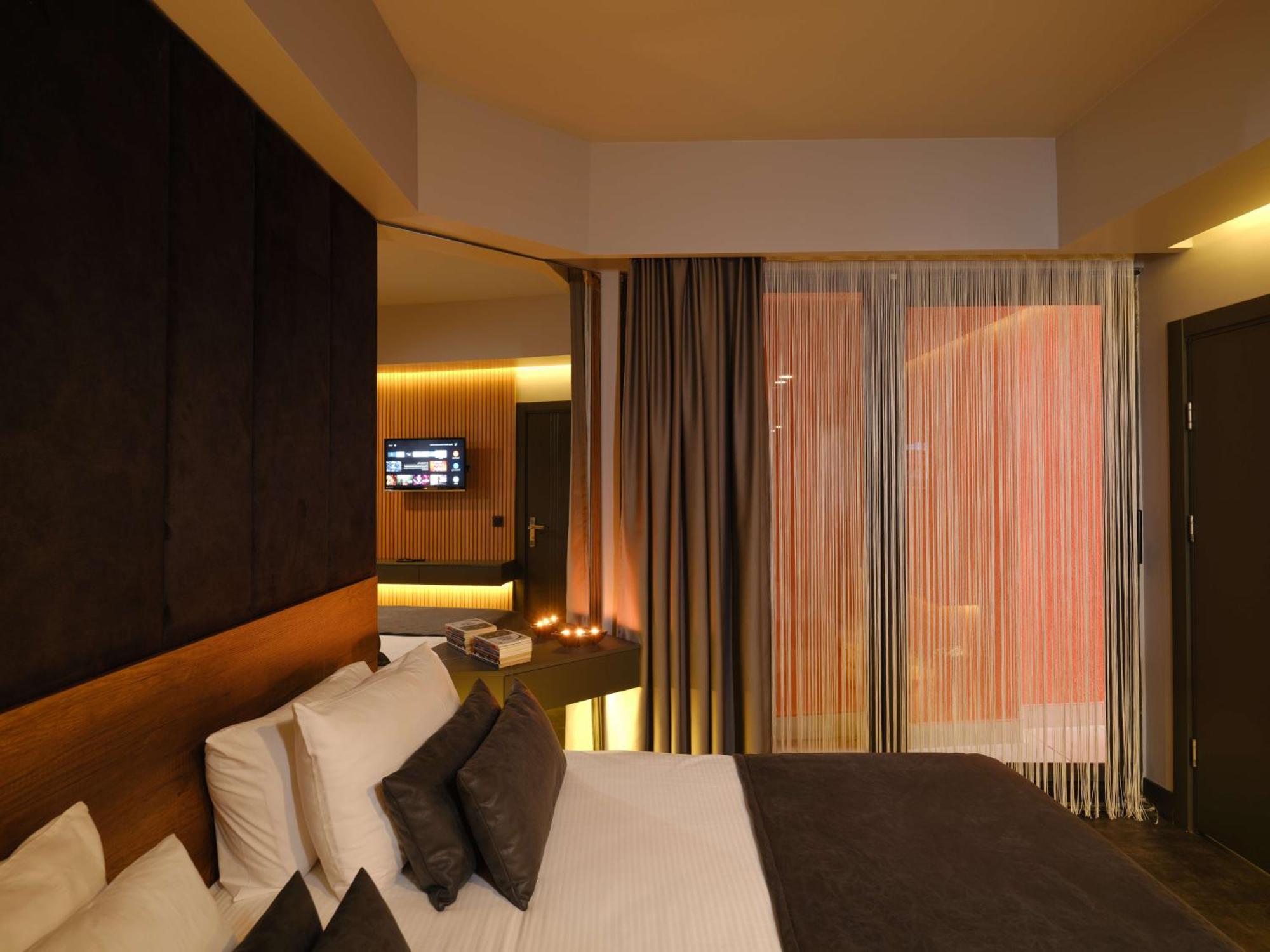 Sennacity Hotel Eskisehir Bagian luar foto