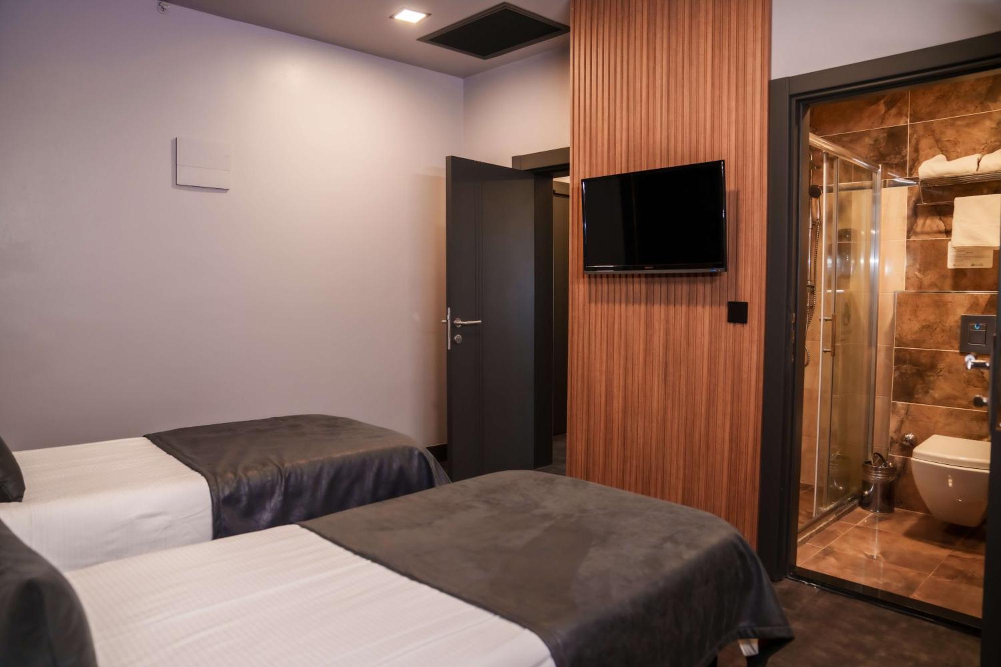 Sennacity Hotel Eskisehir Bagian luar foto