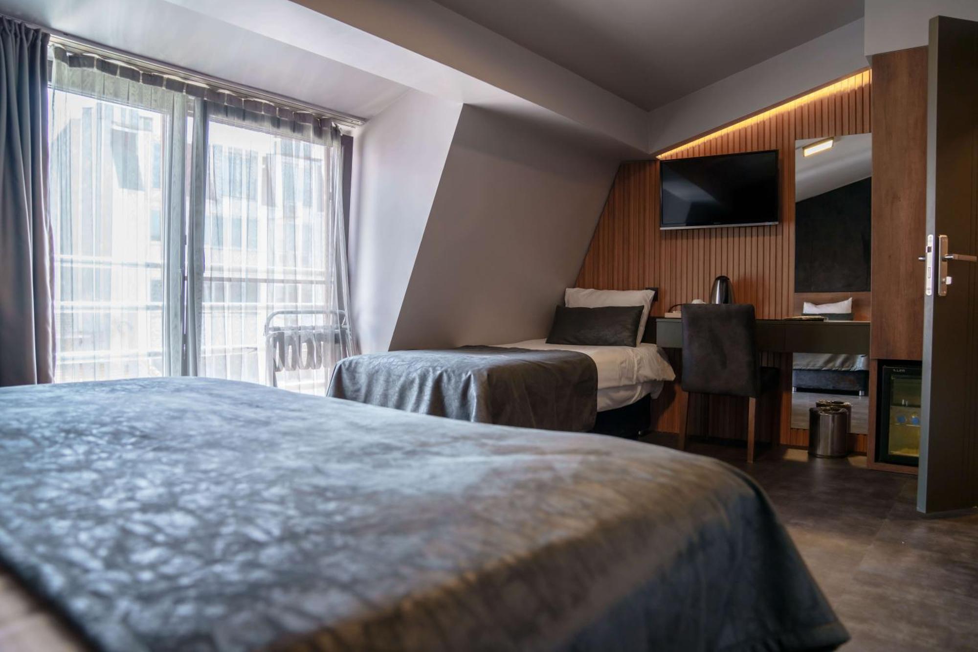 Sennacity Hotel Eskisehir Bagian luar foto